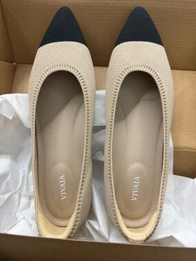 Vivaia Aria size US 9.5